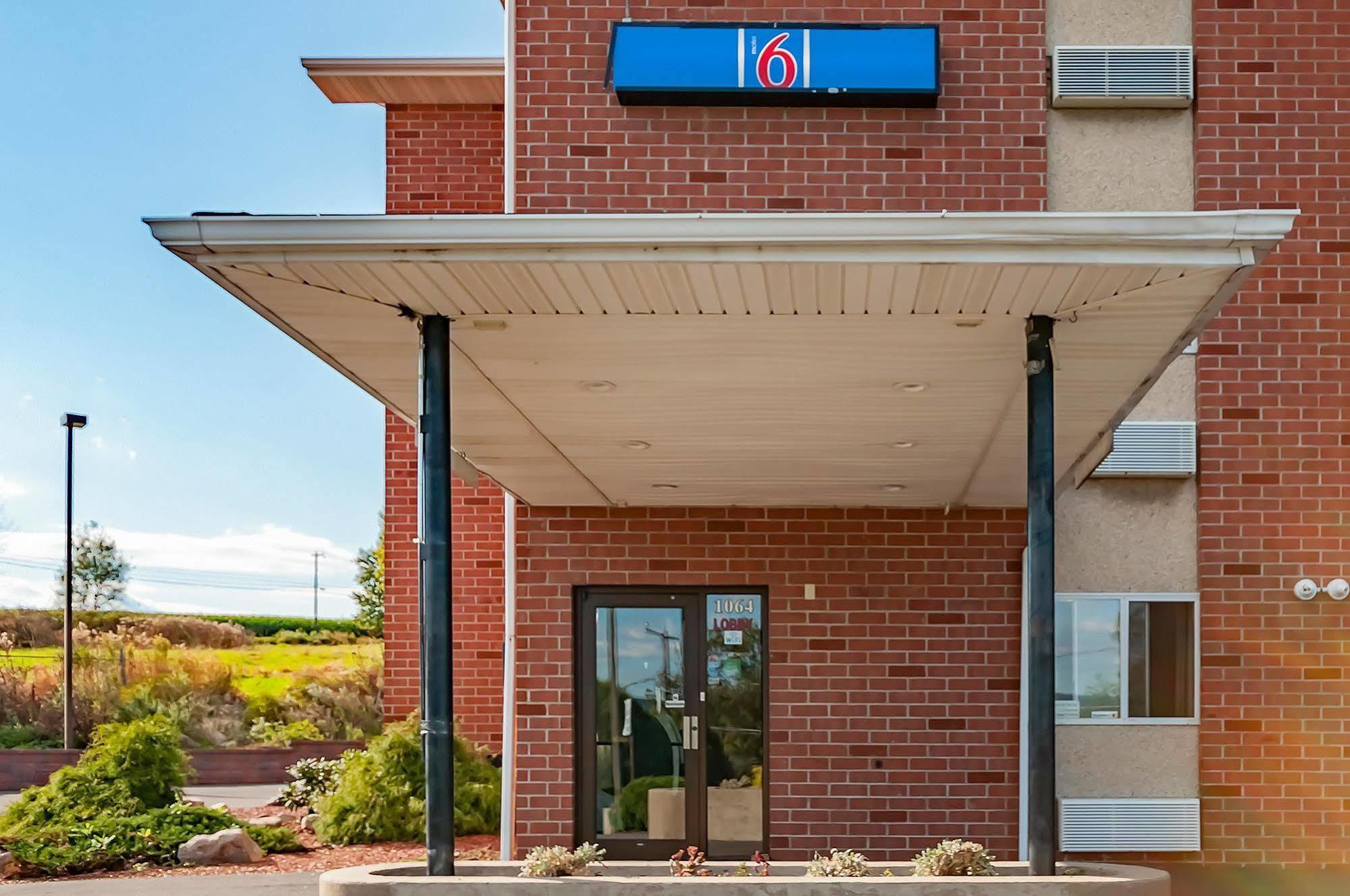 Motel 6-Drums Exterior photo